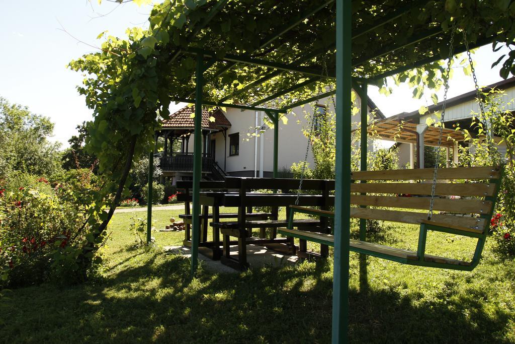 Apartments Tratincica Seliste Dreznicko Eksteriør billede